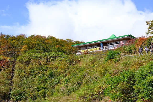 岩鏡平レストハウス